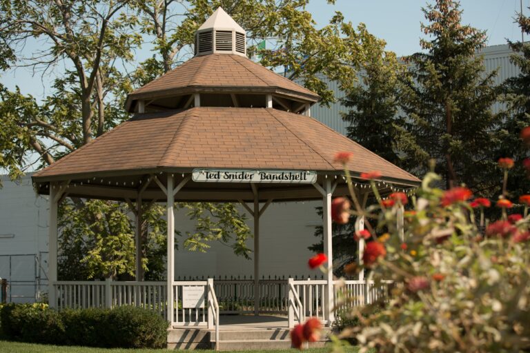 Photo of the bandshell at Fraser Park in Quinte West