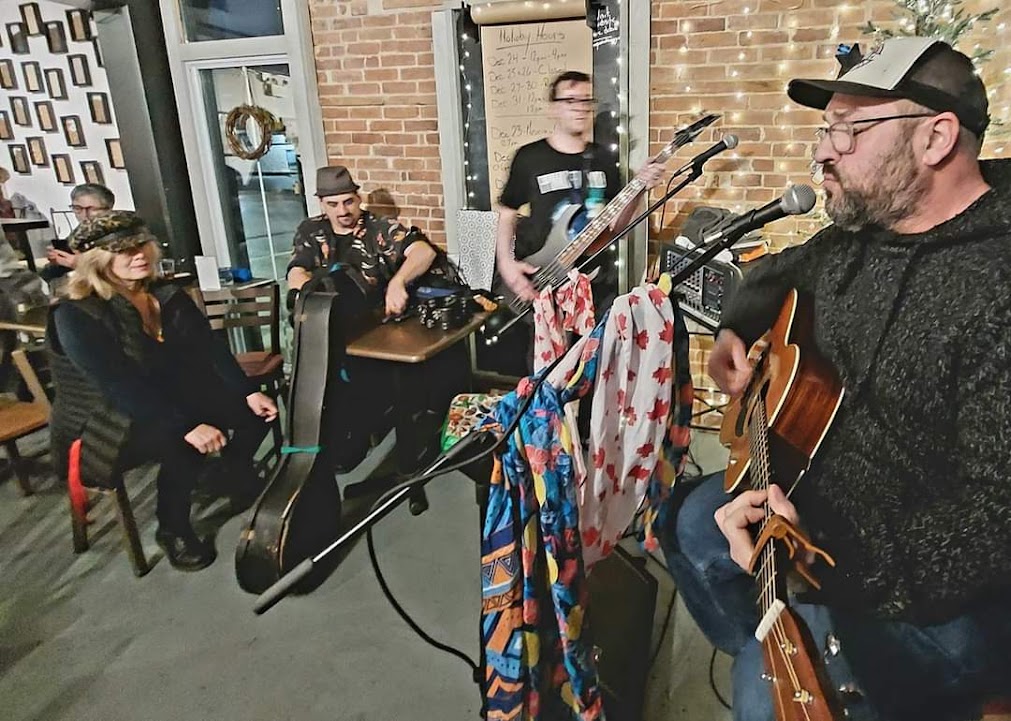 Photo of musicians performing at Meyers Creek.